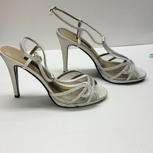 Women's Caparros size 9.5 4.5 inch heels
